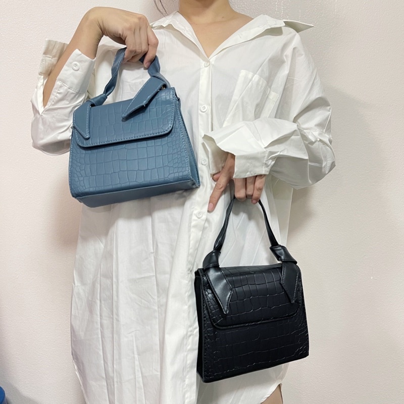 กระเป๋าสะพายข้างสวยๆพร้อมส่ง - lamoon.pao - ThaiPick