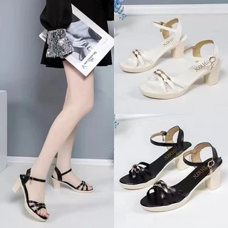ใช้โค้ด EANLY192 ลด 20% สูงสุด 40.-รองเท้าส้นสูงรัดข้อเท้า ทรงสวยแบบใหม่ พร้อมส่งความปัง ใส่แล้วดูอั๊พเกรดทันที TP264