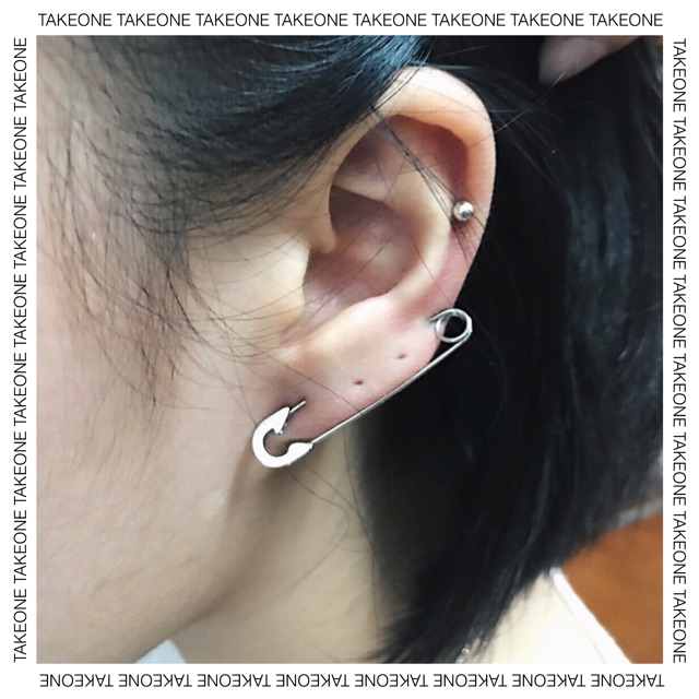 TAKEONE | ต่างหูเข็มกลัดสแตนเลส | สีเงิน สีดำ (สินค้าพร้อมส่ง)