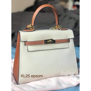 กระเป๋าทรง Kelly 25 หนัง Epsom สีทองออฟไวท์