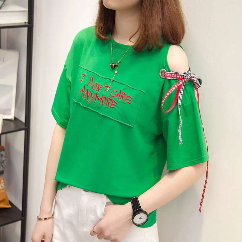 NEWรุ่น 304ขายดีเสื้อยืดแฟชั่นผู้หญิง ลาย I Don't Care แต่งเว้าไหล่ผูก ผ้าเนื้อดี สวยเก๋มาก สไตล์เกาหลี