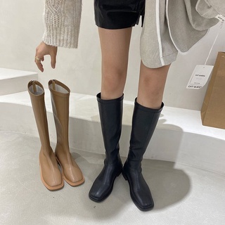 Low-heeled boots look thin and cant afford to lose a fashionable new style