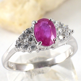 SKJewelryfactory แหวนทับทิมแท้ สีแดงอมชูมพู สีหวานมาก ER01700-RBY