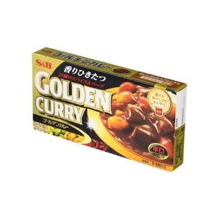 เครื่องแกงกะหรี่กึ่งสำเร็จรูปชนิดก้อนรสเผ็ด GODEN CURRY MIX HOT.