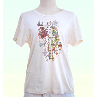 เสื้อยืด สีครีม ลาย Mystic garden