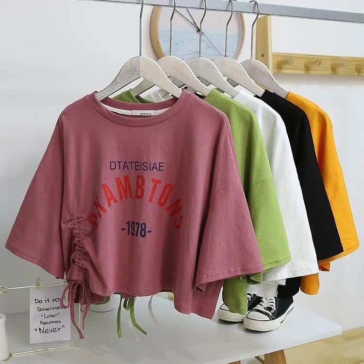 [กรอกโค้ด JGEVAPลดเพิ่ม 25%]เสื้อยืด เสื้อยืดคอกลมแขนสั้น รูดข้างได้เก๋ๆ สกรีน DTATEISIAE OHAMBTONS -1978-