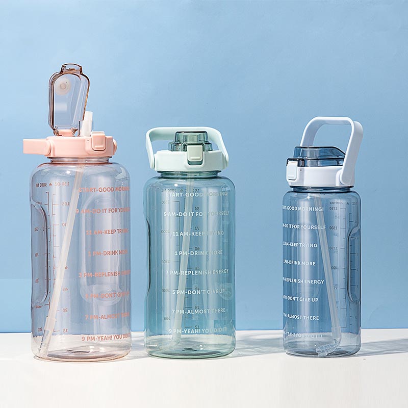 ขวดน้ำ สไตล์สปอร์ต ปราศจาก BPA 2 ลิตร / 3.8ลิตร