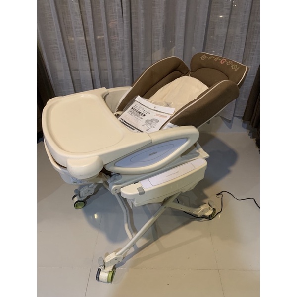 ไฮแชร์ไฟฟ้า Aprica รุ่น Co co chi-no Auto High-Low Bed&amp;Chair Brown