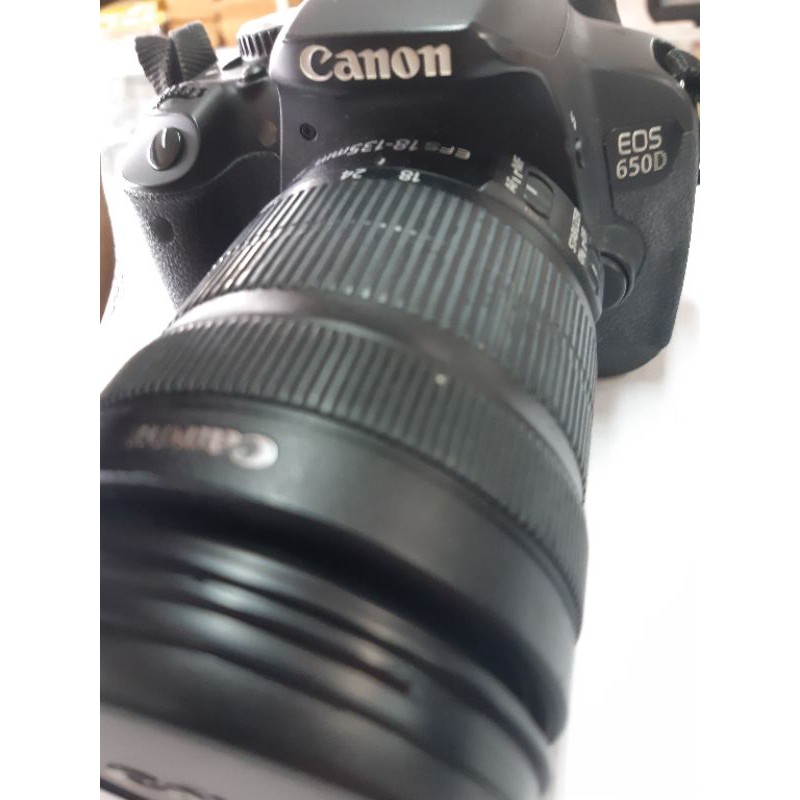 กล้อง Canon 650D +เลนส์ 18-135mm (มือสอง)