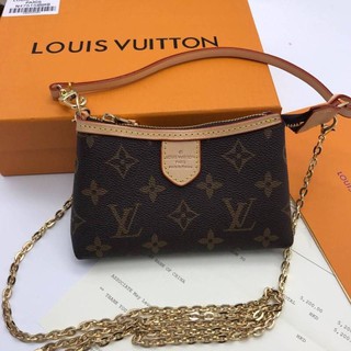 กระเป๋าสะพาย LV  มี 2 สายเปลี่ยน