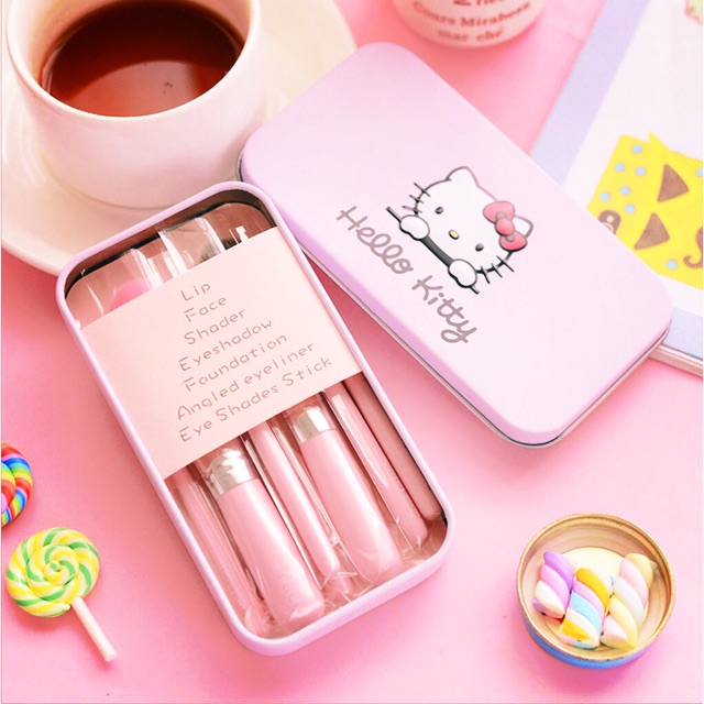 Kitty set แปรงแต่งหน้า