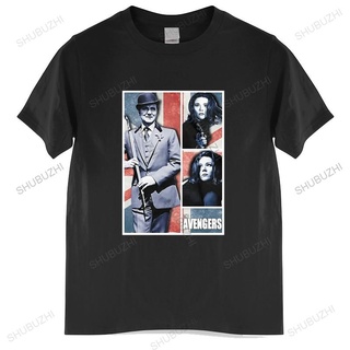 เสื้อยืดผ้าฝ้ายพรีเมี่ยม เสื้อยืดลําลอง แขนสั้น พิมพ์ลาย John Steed Emma Peel Tee Sixties Macnee Rigg Cult TV แฟชั่นสําห