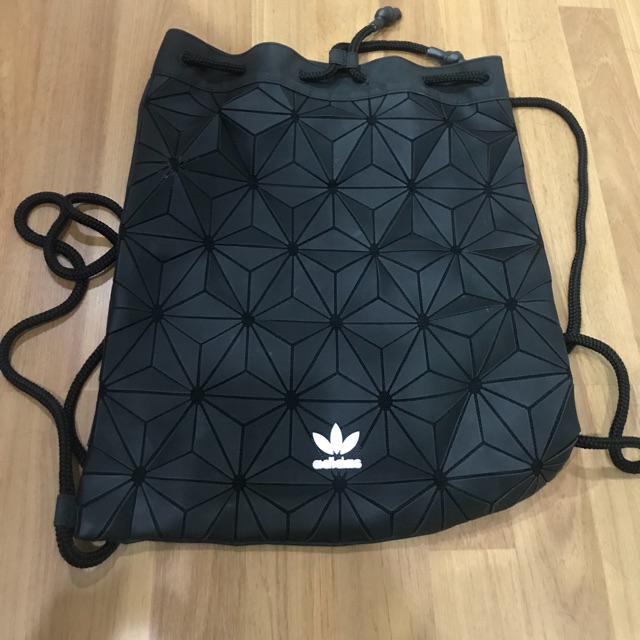 Adidas bag : Busket Gym Sack 3Dใช้เอง มือสองของแท้ 100% สภาพใหม่ 99% พร้อมส่ง