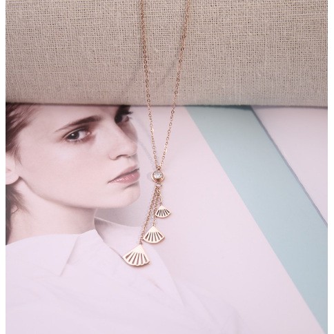 สร้อยคอ 3-FAN TITAN*