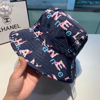 หมวก New แชลเนล Bucket Hat Synthetic Fibers