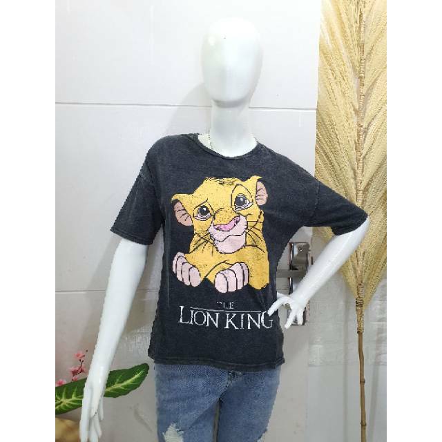 เสื้อยืด Lion king**