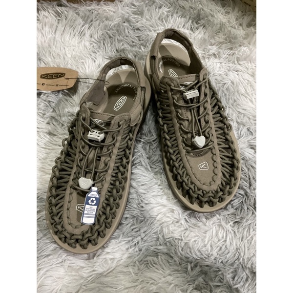 KEEN Uneek Timberwolf/Plaza Taupe