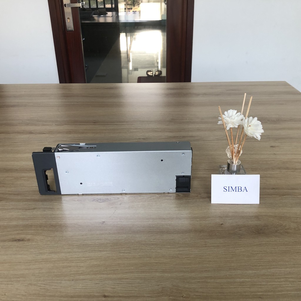 1 แหล่งพลังงานสําหรับสวิตช์ Cisco 3850 Series, สวิตช์ Cisco WS-3850-24TS, รุ่น: PWR-C2-250WAC V03