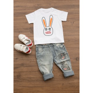 เสื้อยืดเด็กแขนสั้น ลาย กระต่าย wanted rabbit สีขาว