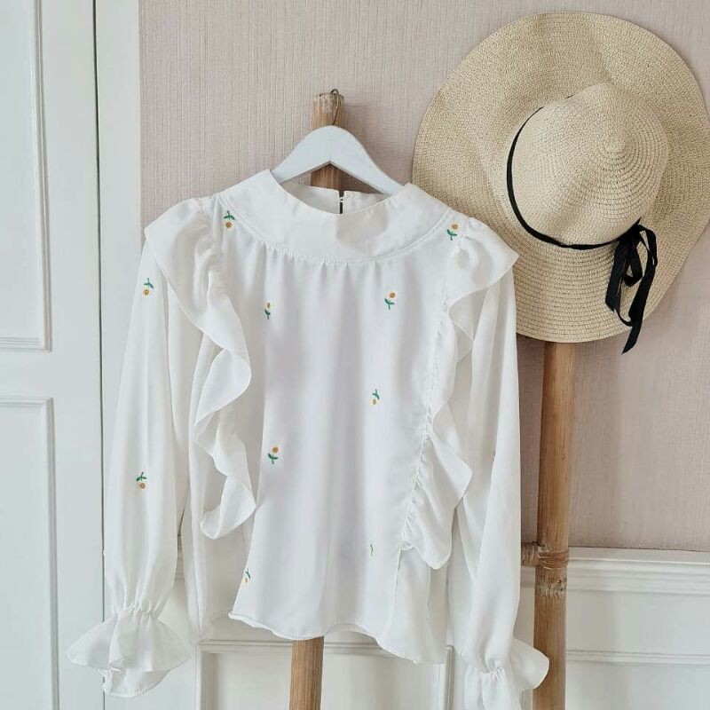 EZRA DAISY**********