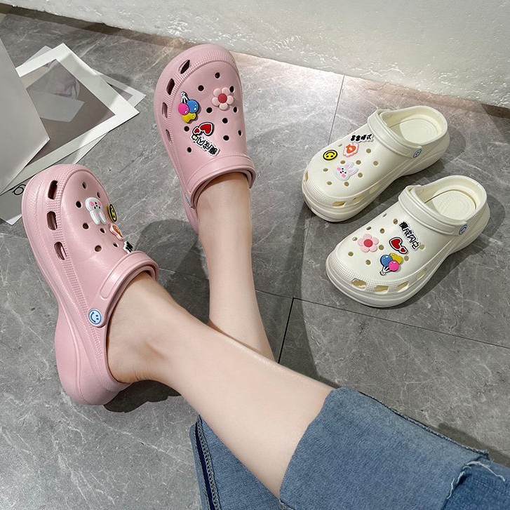LHfashion มาใหม่ รองเท้าแตะแบบสวมสุดน่ารัก มาพร้อมกิมมิคลวดลายสดใส สีสันน่าใส่ เกินต้านมากแม่ ไม่มีได้แล้ววว