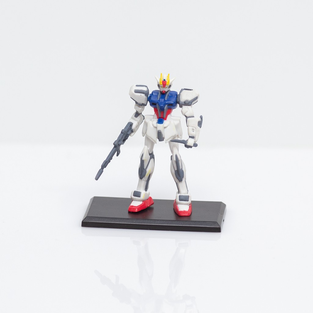 Gundam Collection 1/400 กันดั้ม ฐานดำ จิ๋ว strike gundam gat-x105