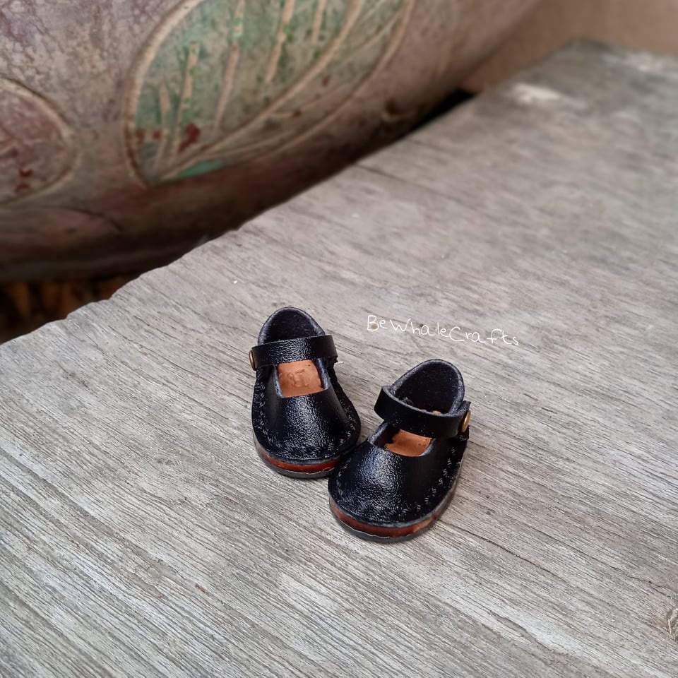 รองเท้าตุ๊กตา รองเท้านักเรียน Mary jane shoes for Lati Yellow/Reject Blythe/Monst doll/Mui doll etc.