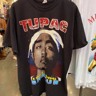 🔥sale 🔥เสื้อวง tupacผ้าฟอกงานร้านมิสเบลล่า