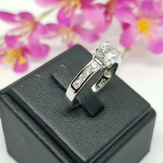 Memorine Jewelry แหวนเงินแท้ 925 ฝังเพชรสวิส (CZ) : ONLR267