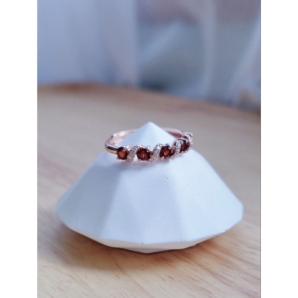 [Kyzen Living] แหวนโกเมน