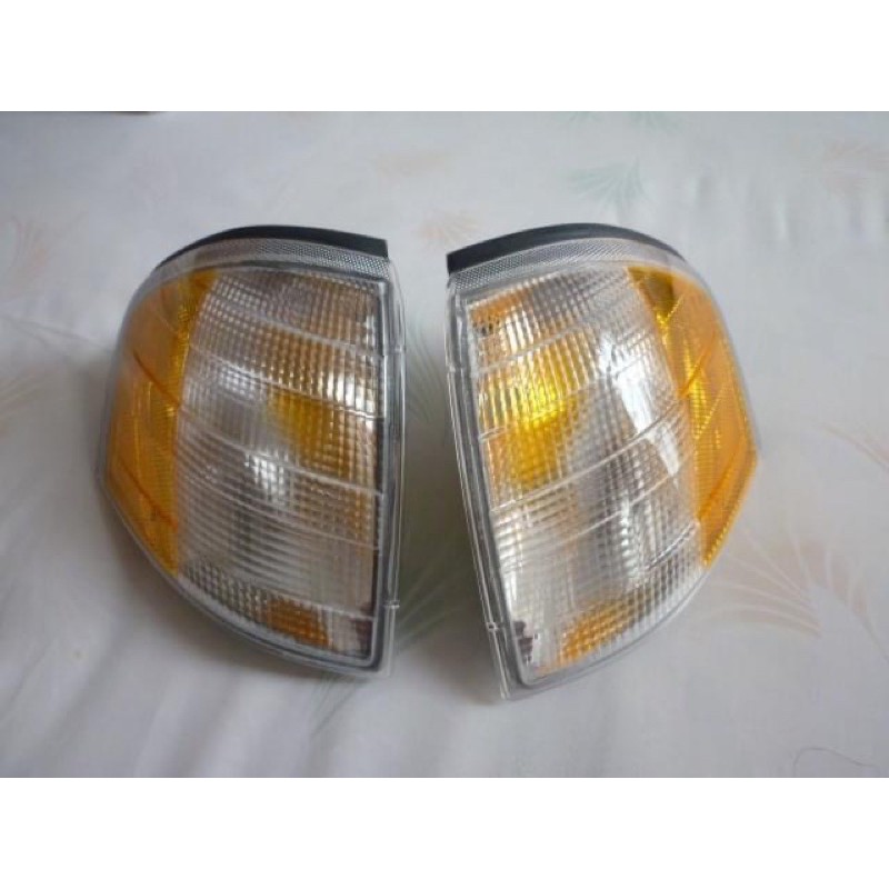 ไฟเลี้ยว c class w202 us ของใหม่ ราคาต่อคุ่