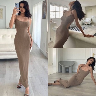 Bloom Bodycon Dress เดรสสายเดี่ยวตัวยาวผ้านิ่มเข้ารูปอย่างดี เว้าเอวโชว์สรีระสวยงามมาก สีนู้ดๆเป๊ะปัง ใส่แล้วขับผิวค่ะ