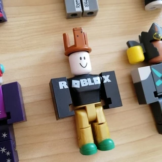 Roblox Building Blocks Virtual World Games หุ่นยนต์รุ่น World Action Figure