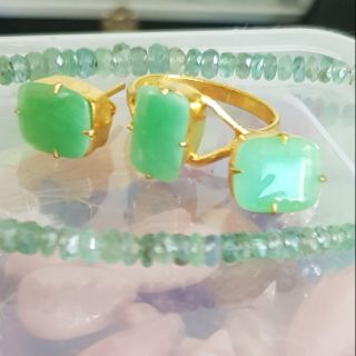 (Set) แหวนและต่างหูหยกพม่าแท้ หยกดิบ สีเขียวสวย (Type A Jadeite)