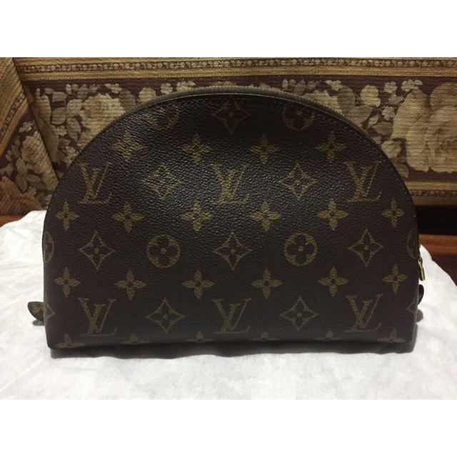 Used✨LV Cosmetic Pouch Size 17x12x6 cm