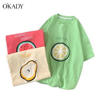 OKADY เสื้อผ้าผู้ชาย ฤดูร้อนใหม่แฟชั่นอินเทรนด์เกาหลีนักเรียนแขนสั้นคู่รักสวมเสื้อยืดทุกการแข่งขันแบรนด์เสื้อลำลอง เสื้อยืดผู้ชาย