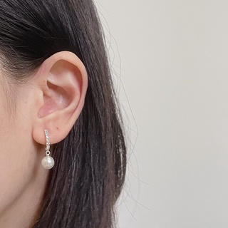 vela.cheeva : *silver925 / pearl drop earring ต่างหูเงินแท้ ปักก้าน ประดับเพชร cz ห้อยมุก