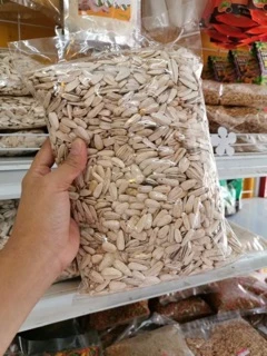 ทานตะวัน/ ธัญพืชต่างๆ สำหรับสัตว์ ขอขั้นต่ำ50฿