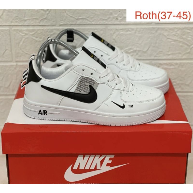รองเท้าผ้าใบของผู้หญิงและผู้ชายราคาถูก สินค้าพร้อมส่ง