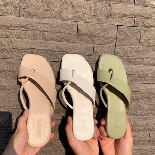Kilie sandals รองเท้าแตะสวม ส้นแบน พร้อมส่ง กดสั่งได้เลยค่ะ