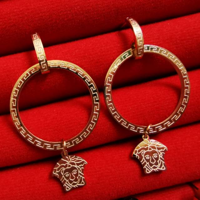 ต่างหูไทเทเนียมเกาหลี Versace