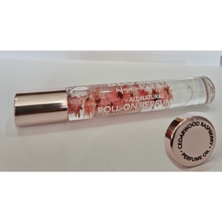 น้ำมันบำรุงขอบเล็บ Cedarwood Raspberry ผสมน้ำหอม Blossom Roll-on Luxe Perfume oil ของแท้นำเข้าจาก🇺🇸USA.🇺🇸