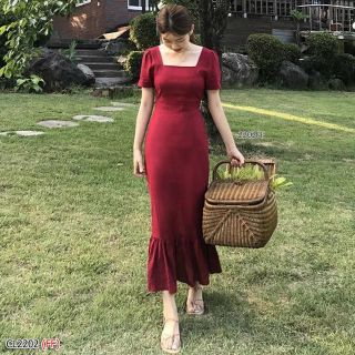 เดรสยาวคอเหลี่ยมทรงสวย เรียบแต่หรูใส่ออกงาน ใส่เที่ยวเริ้สจ้า(ฟรีไซส์ เลื่อนอ่านรายละเอียดใต้โพสจ้า)