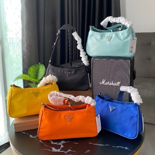 Guess Little Bay Nylon Shoulder Bagกระเป๋าสะพายไหล่/คล้องแขน