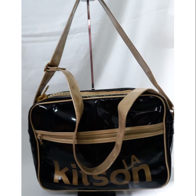 กระเป๋าสะพายหนังแก้วสีดำ ยี่ห้อ Kitson