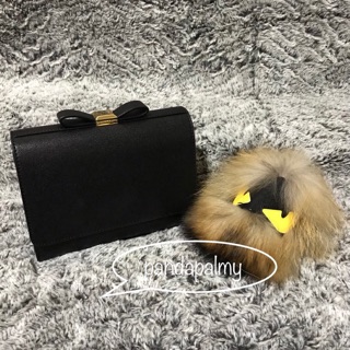 CHARLES &amp; KEITH รุ่น BOW DETAIL CLUTCH (สีดำพร้อมส่งค่ะ)