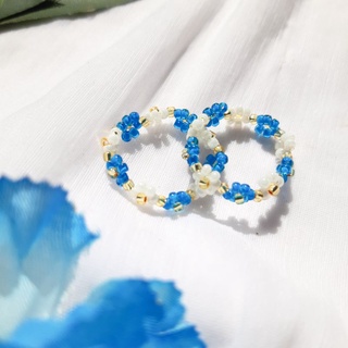 lady_flowerrrr: forget me not🌼 flower ring แหวนลูกปัดดอกไม้ แหวนลูกปัด