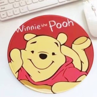 POOH YL  แผ่นรองเมาส์ แผ่นรองเม้าส์ ลายการ์ตูน POOH  ขนาด 23 cm สวยงาม น่าใช้งาน นุ่มมือ มีบริการเก็บเงินปลายทาง    PMYL