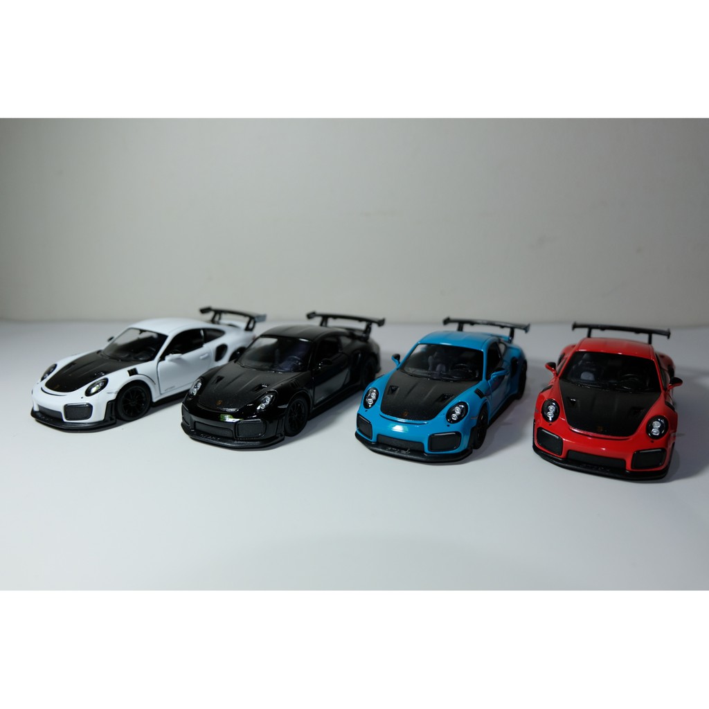 โมเดลรถ Porsche 911 gt2 rs (Scale 1:36)
