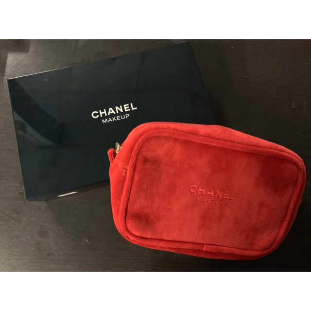 กระเป๋าเครื่องสำอางชาแนล - Chanel ของแท้ 💯%